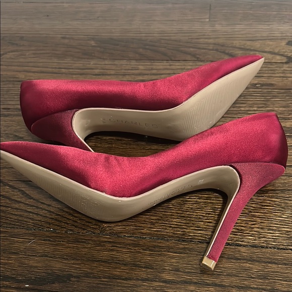 Charles By Charles David Red Stiletto Heels - Picture 3 of 3